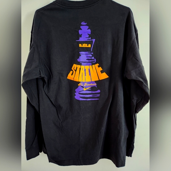 Nike Tee- men's loose fit, size M - Picture 3 of 4